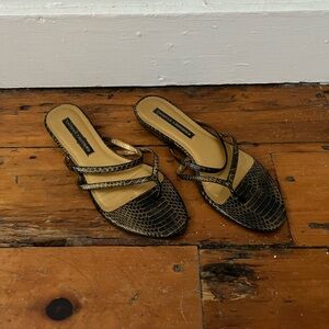 Chinese Laundry strappy flat sandals size 10
